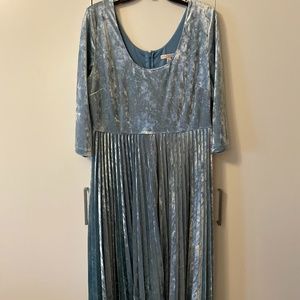 2017 New York & Company Blue Velvet Midi Dress